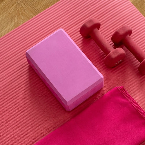 7 yoga essential equipment and accessories you must have
