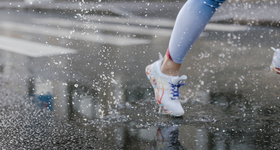 How to dress like a pro for rainy runs